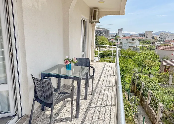 Gosa Apartments
